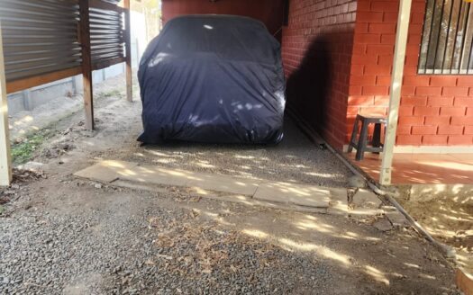 SE VENDE AMPLIA Y SOLIDA CASA EN LA HIGUERILLA, COMUNA DE SALAMANCA